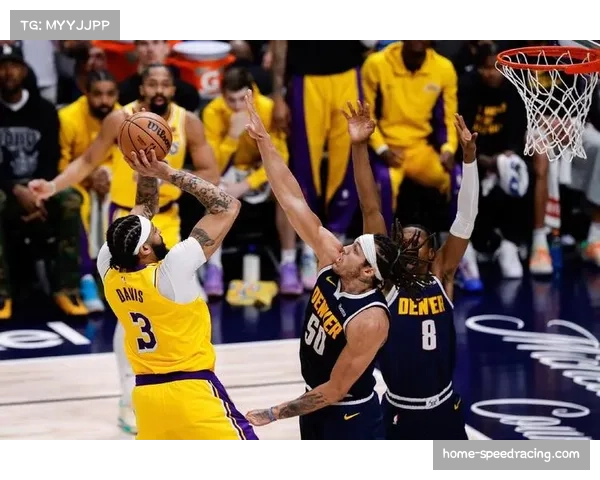 湖人过度依赖詹眉导致末节崩盘，轮换深度不足问题暴露